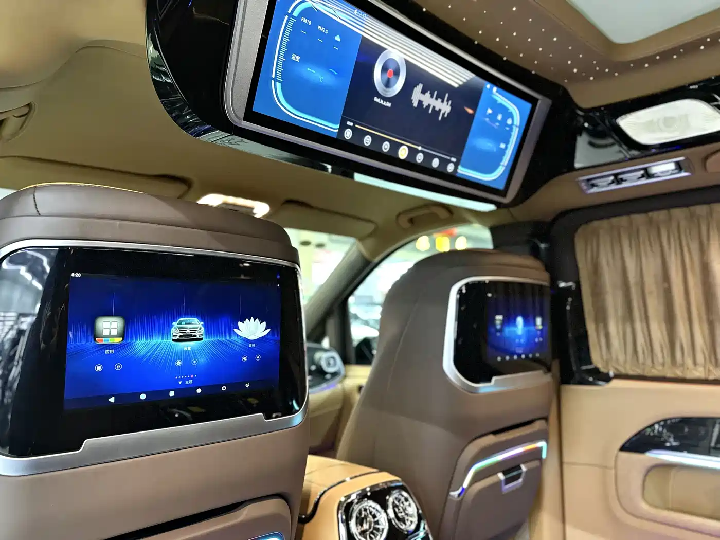 Mercedes-Benz V-Class 2024 V 300 L Long Wheelbase Premium фото 9