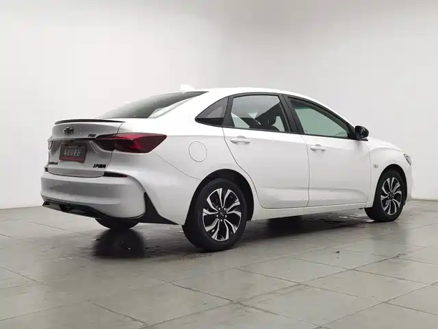 Chevrolet Monza 2019 RS 330T Auto Smooth Edition China VI — фото 2