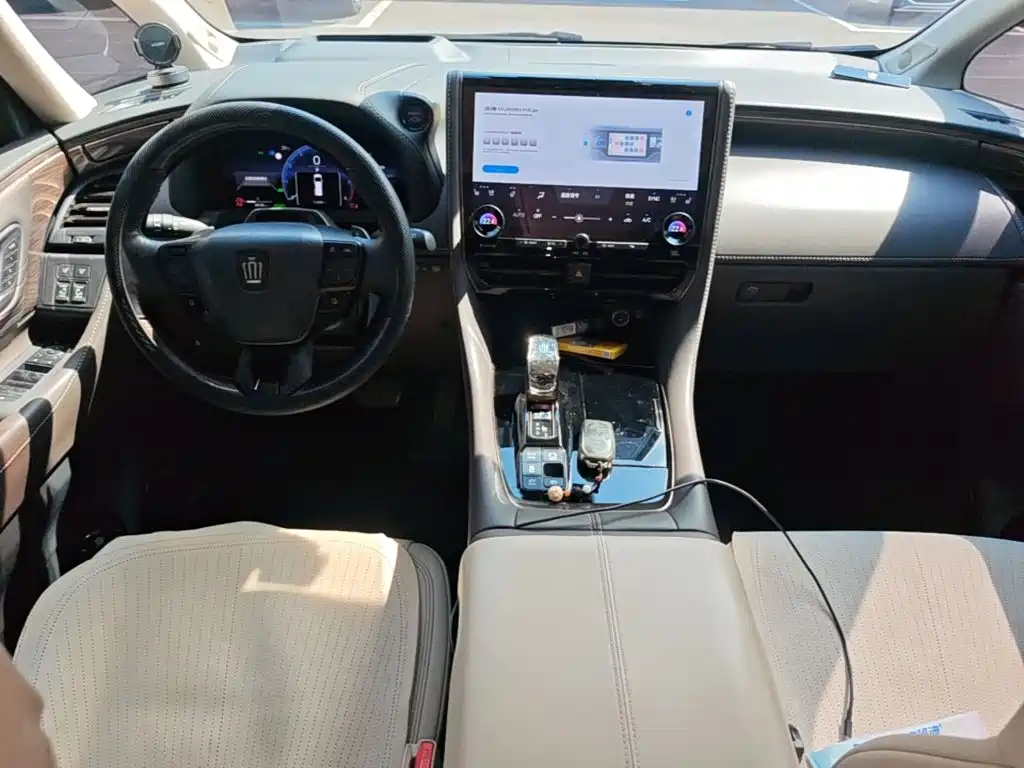Toyota Vellfire 2024 2024 Crown Hybrid 2.5L Premium Edition