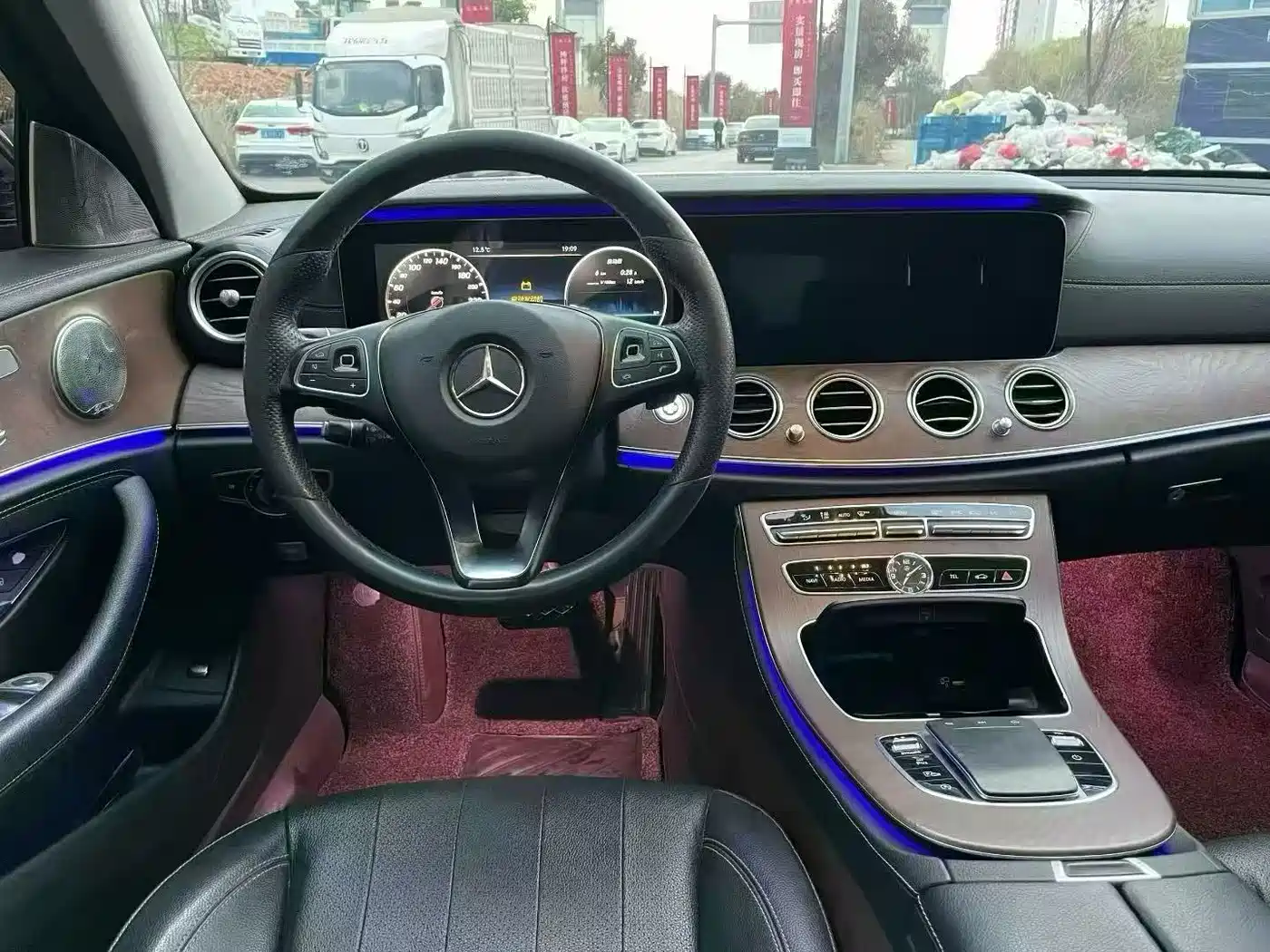 Mercedes-Benz E-Class 2016 E 300 L Fashion Type фото 4