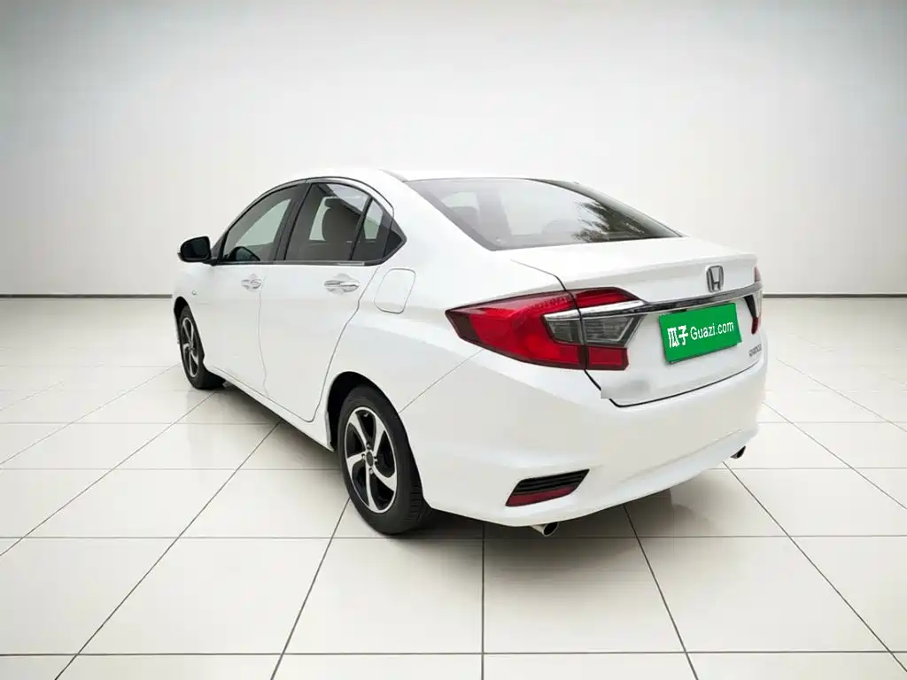 Honda Greiz 2018 2016 1.5L CVT Classic Edition