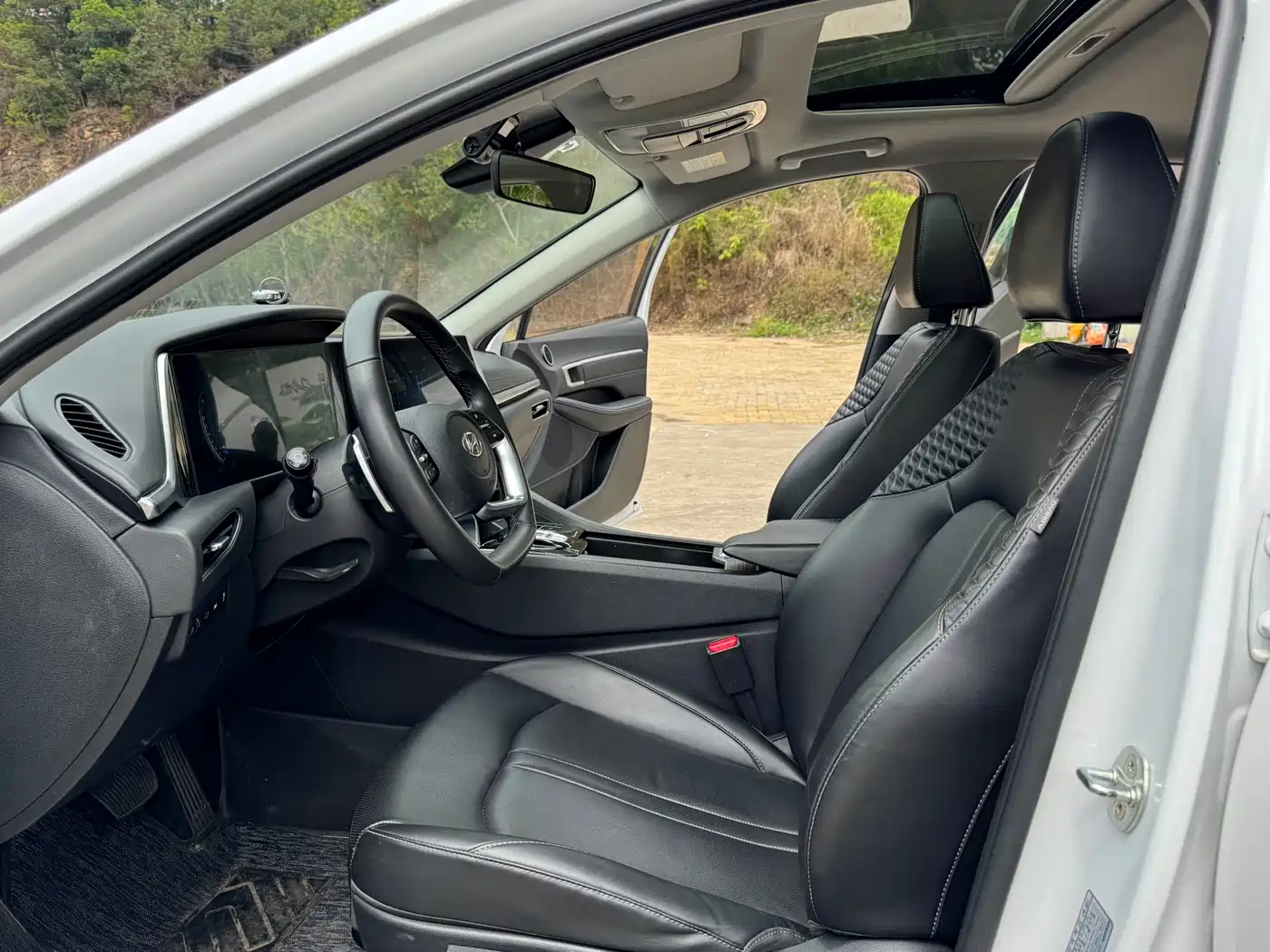 Hyundai Sonata 2020 270TGDi DCT GL Leading Edition фото 7