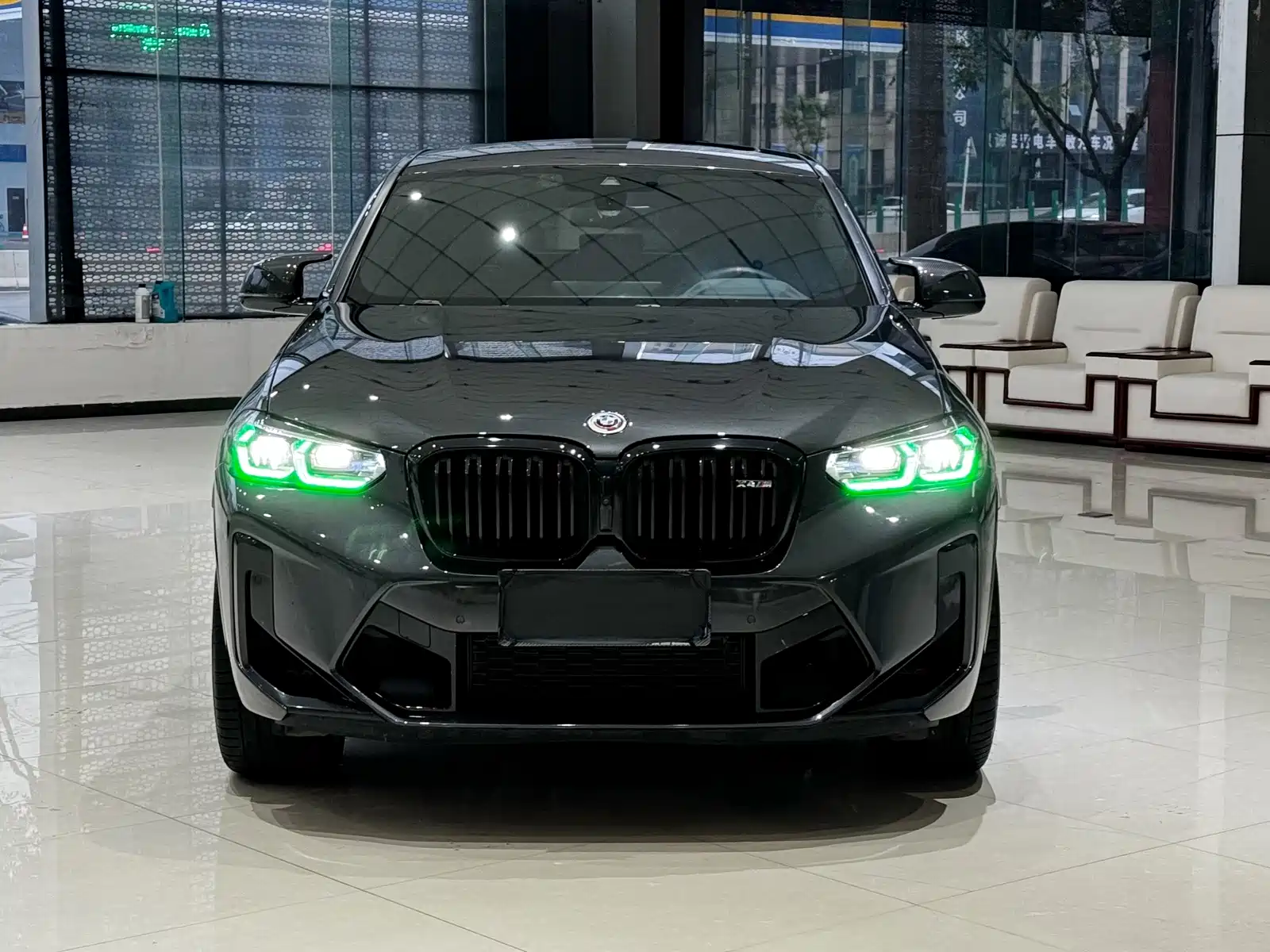 Photo 3 - BMW X4 M