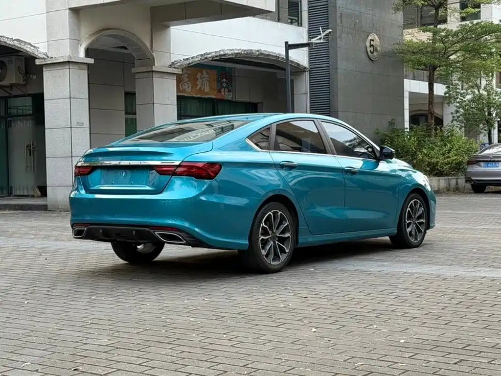 Фото 7 - Geely Binrui
