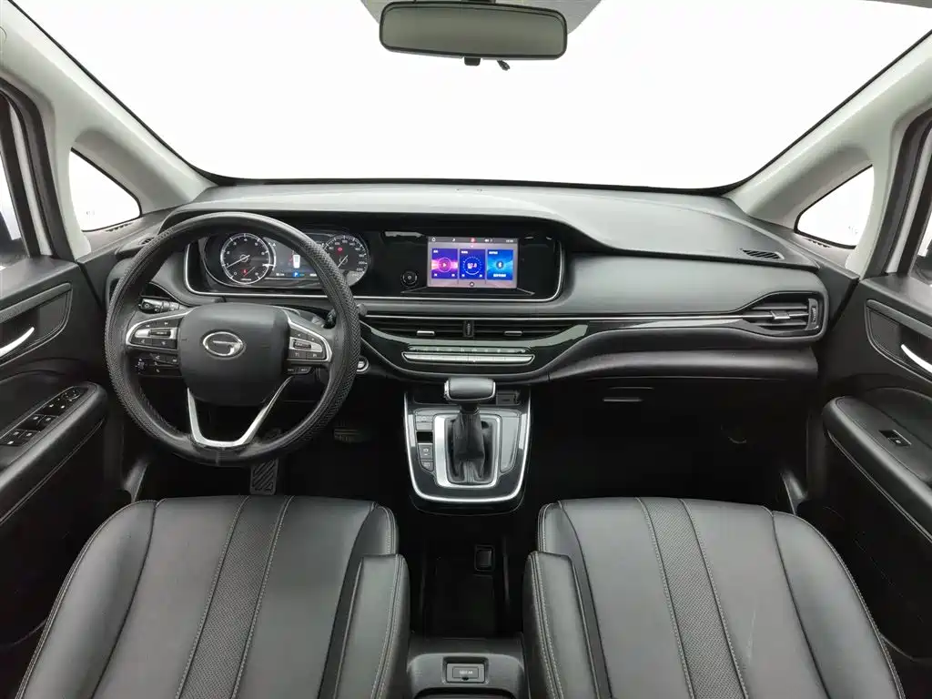 GAC Trumpchi Trumpchi M6 2021 270T DCT Luxury Edition (7-Seater) фото 5