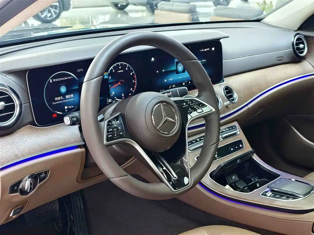  E CLASS