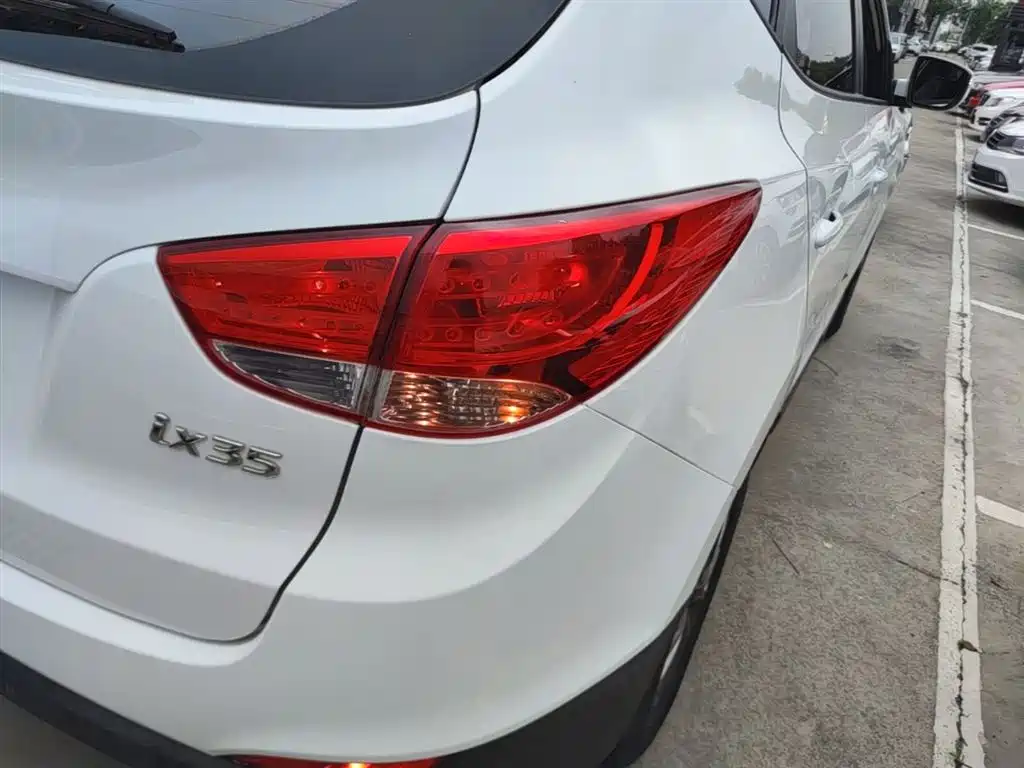 Hyundai Beijing Hyundai ix35 2015 2.0L Automatic 2WD Comfort China V фото 8
