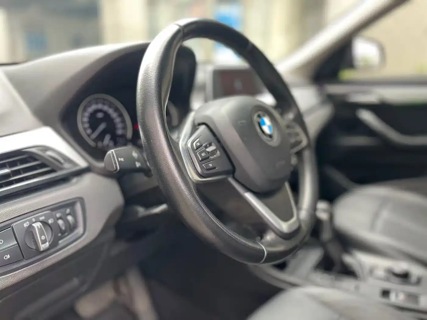 BMW X1 2018 sDrive18Li Fashion Model фото 8