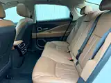 Фото 5 - Geely Borui