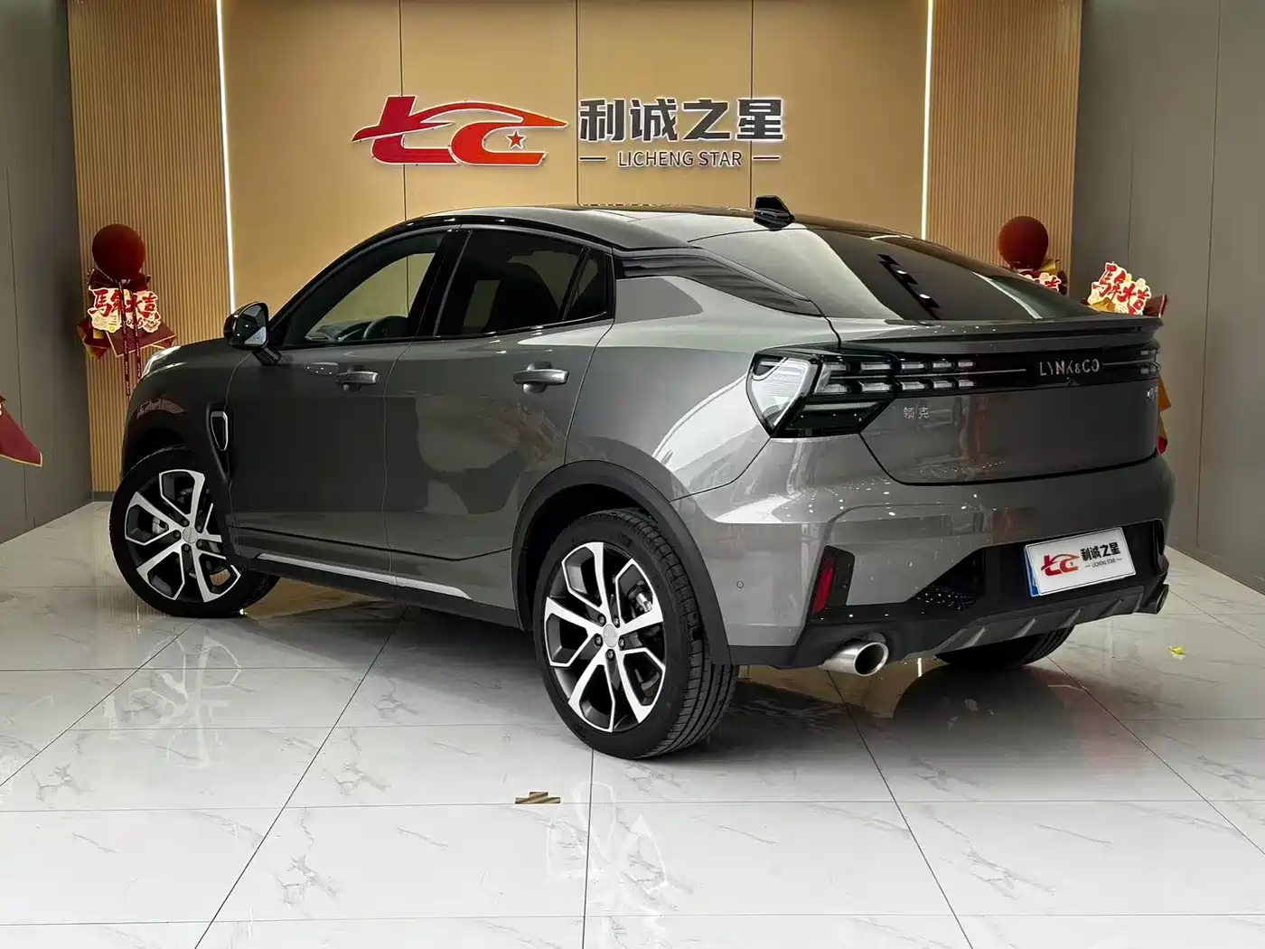 Lynk & Co 05 2020 2.0TD 4WD Halo Edition фото 4