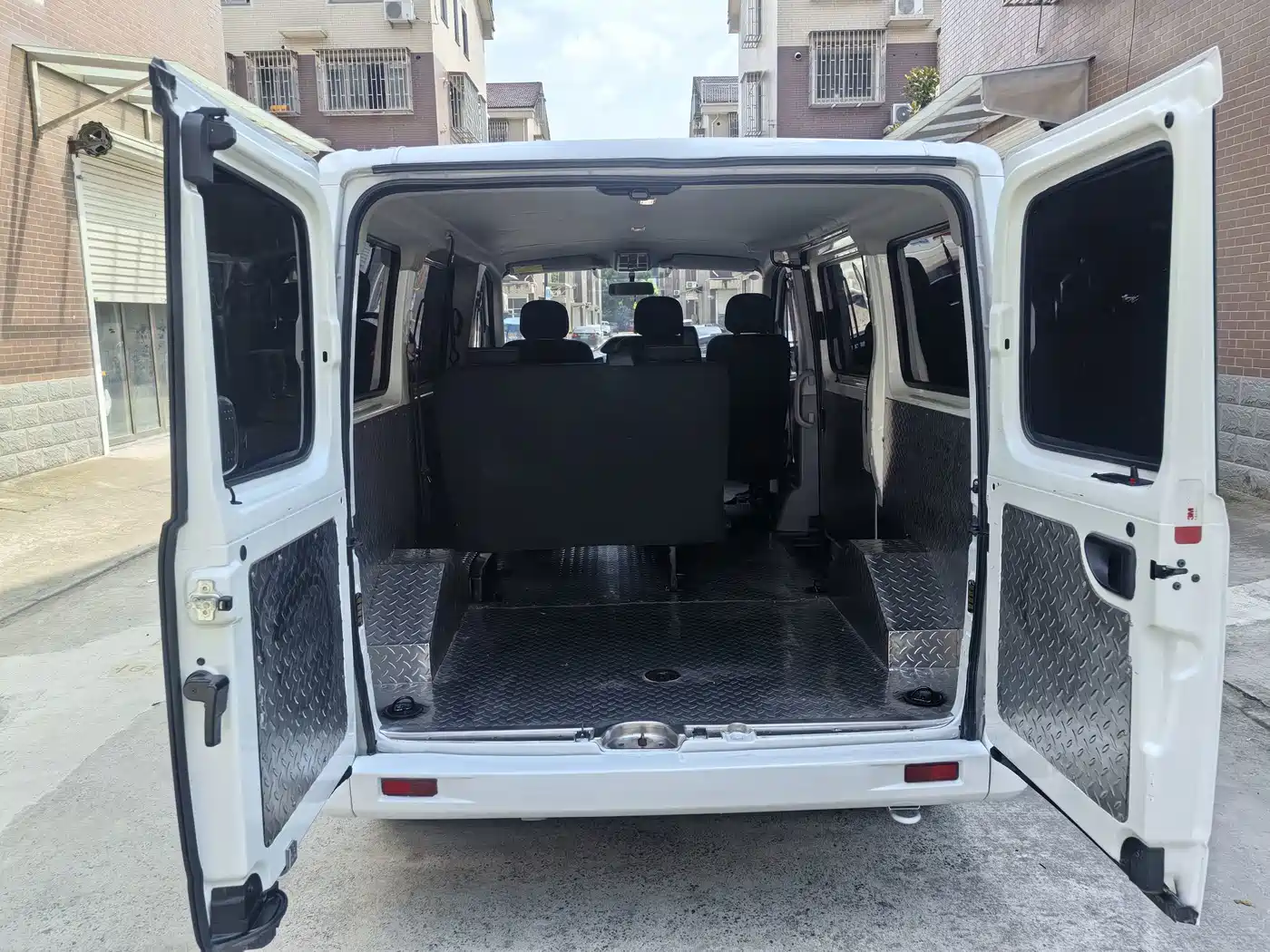 Photo 5 - SAIC Maxus Xintu V80