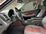 صورة 9 - Toyota Crown