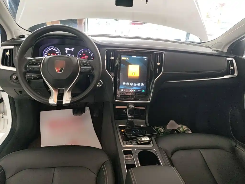 Фото 10 - Roewe i6