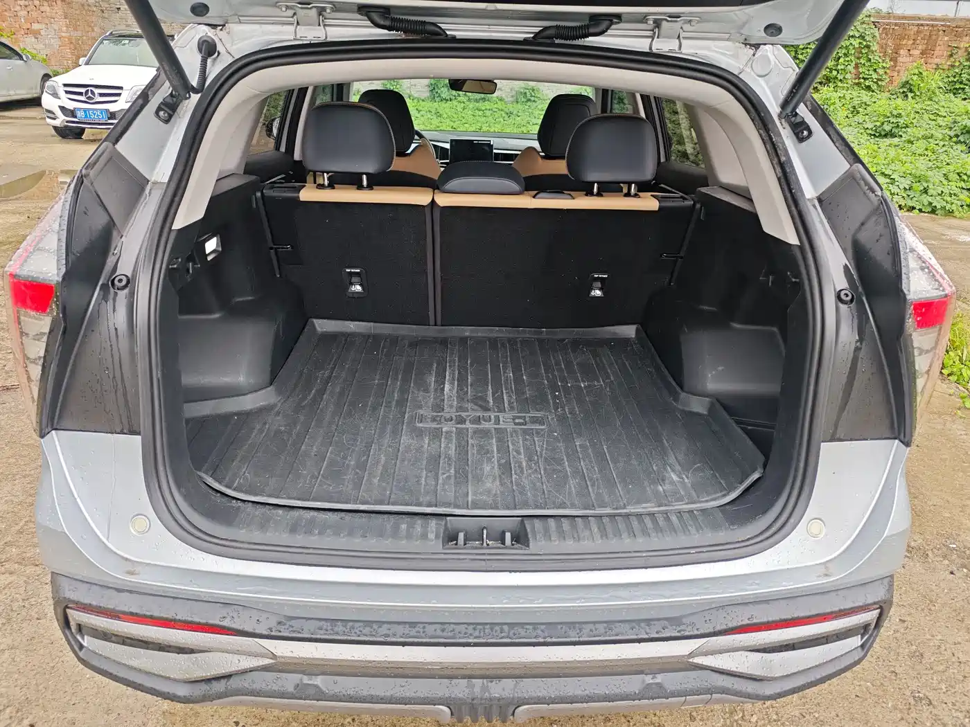 GEELY AUTOMOBILE BOYUE L