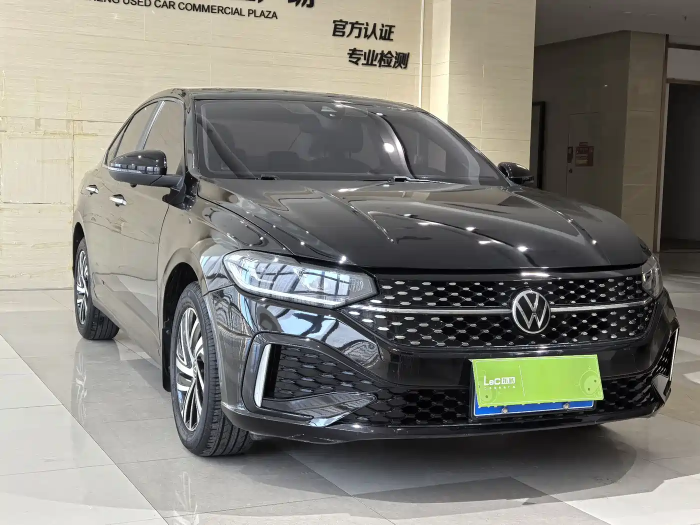 Volkswagen Lavida 2023 300TSI DSG Starlight Full Comfort Edition фото 3
