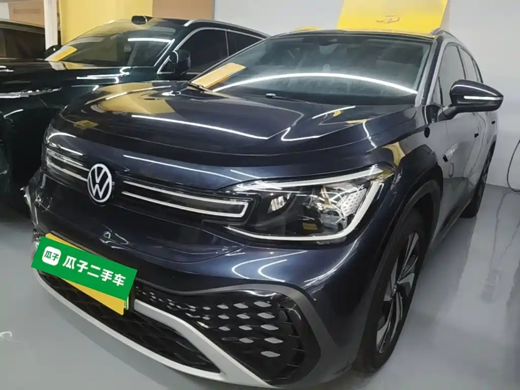 Photo 1 - Volkswagen ID.6 CROZZ