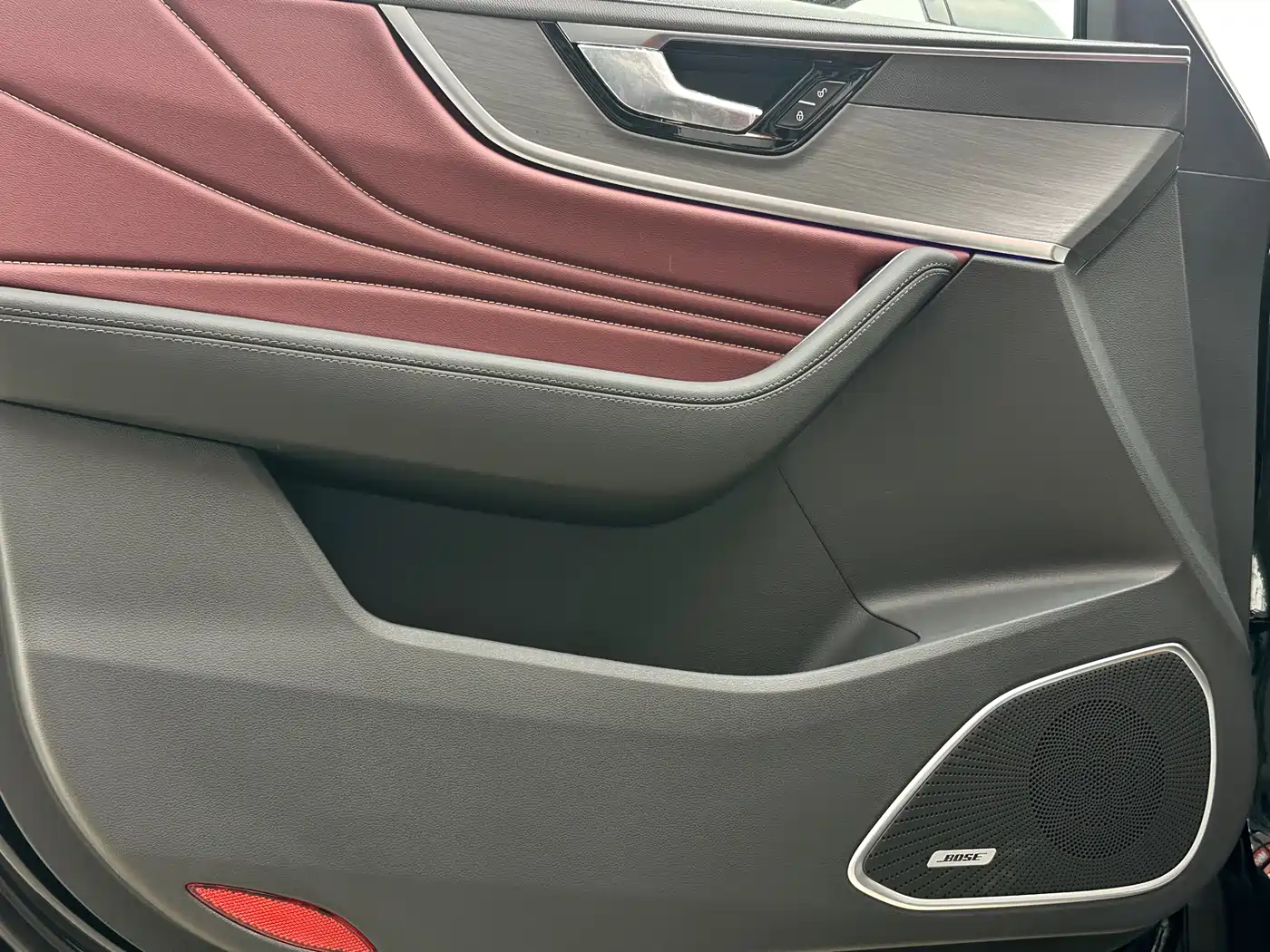 Hongqi HS5 2025 2.0T 2WD Qixiang Pro фото 8