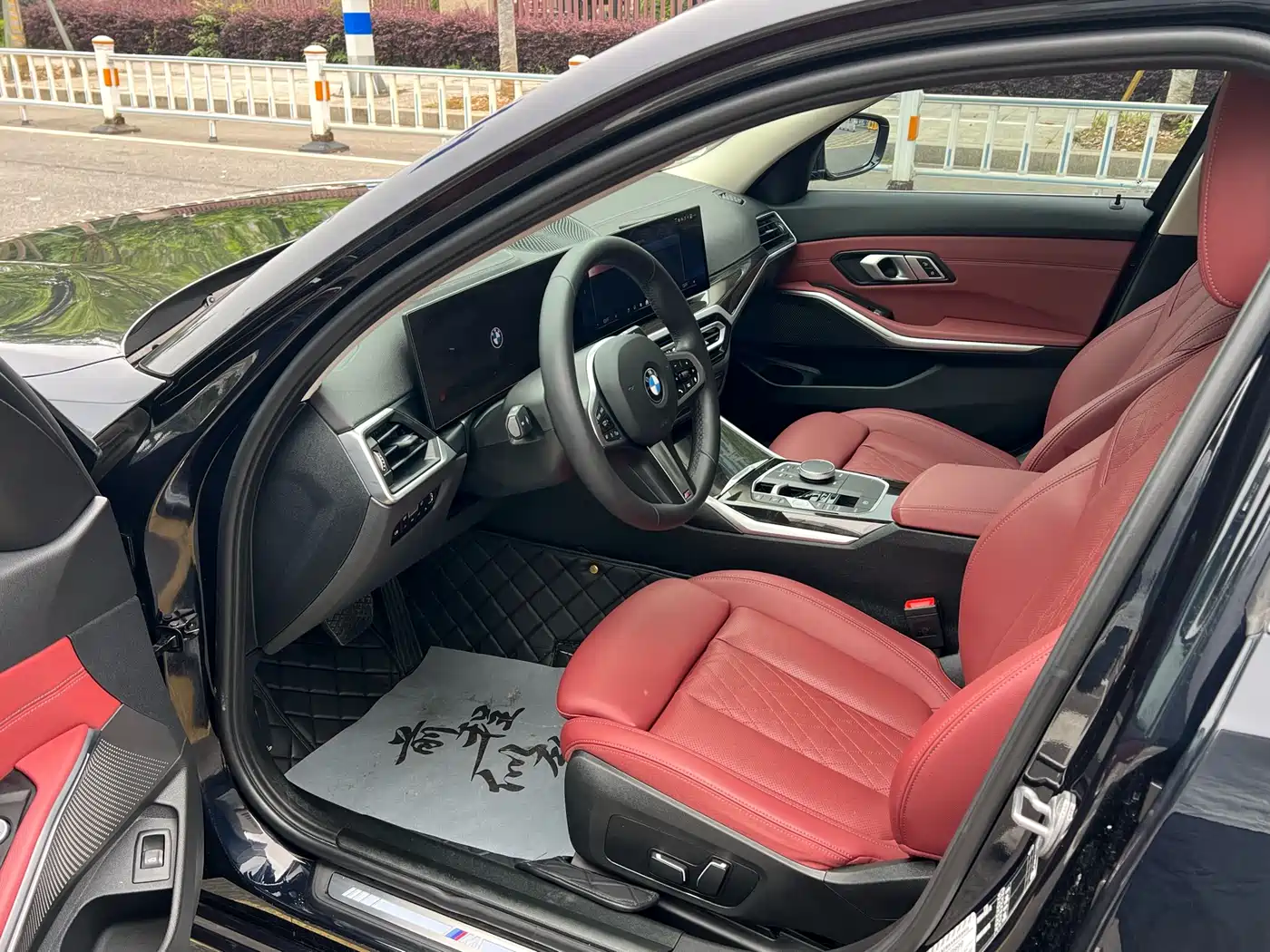 BMW 3 Series 2024 325Li M Sport Package фото 5