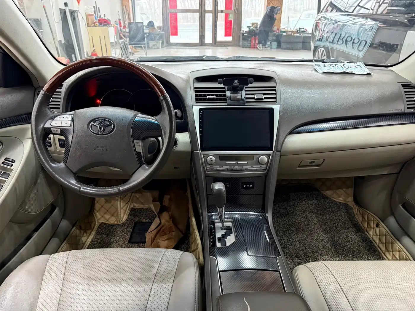 Toyota Camry 2013 200G Classic Luxury Edition фото 12