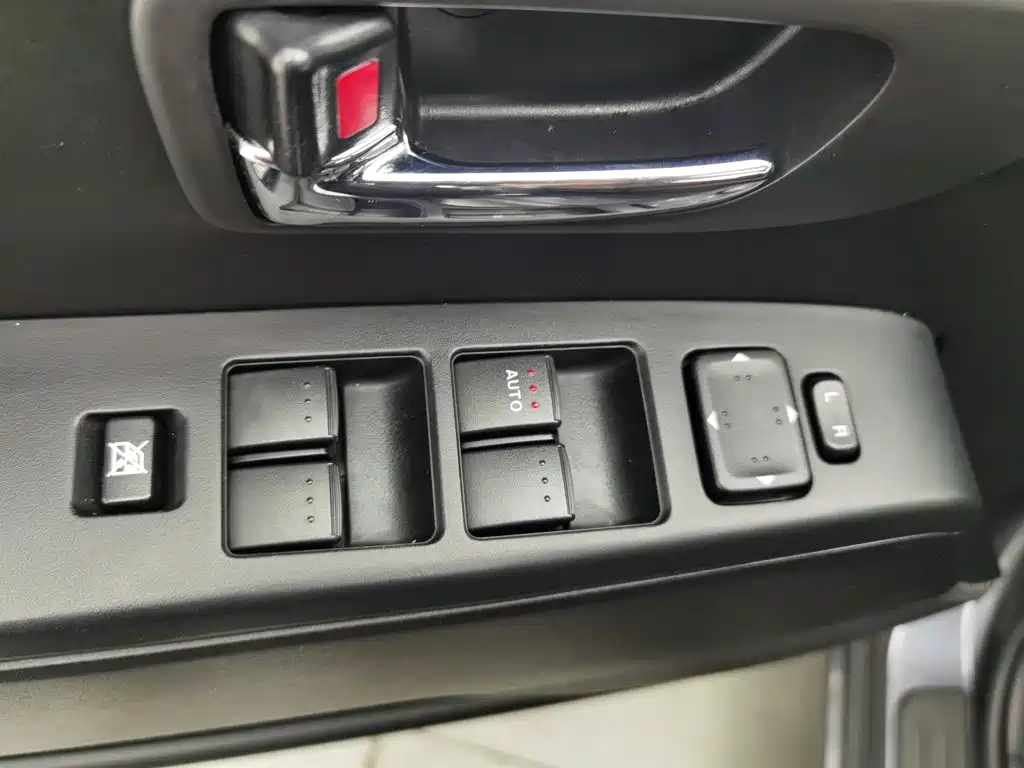 Mazda Mazda5 2013 2013 2.0L Automatic Comfort