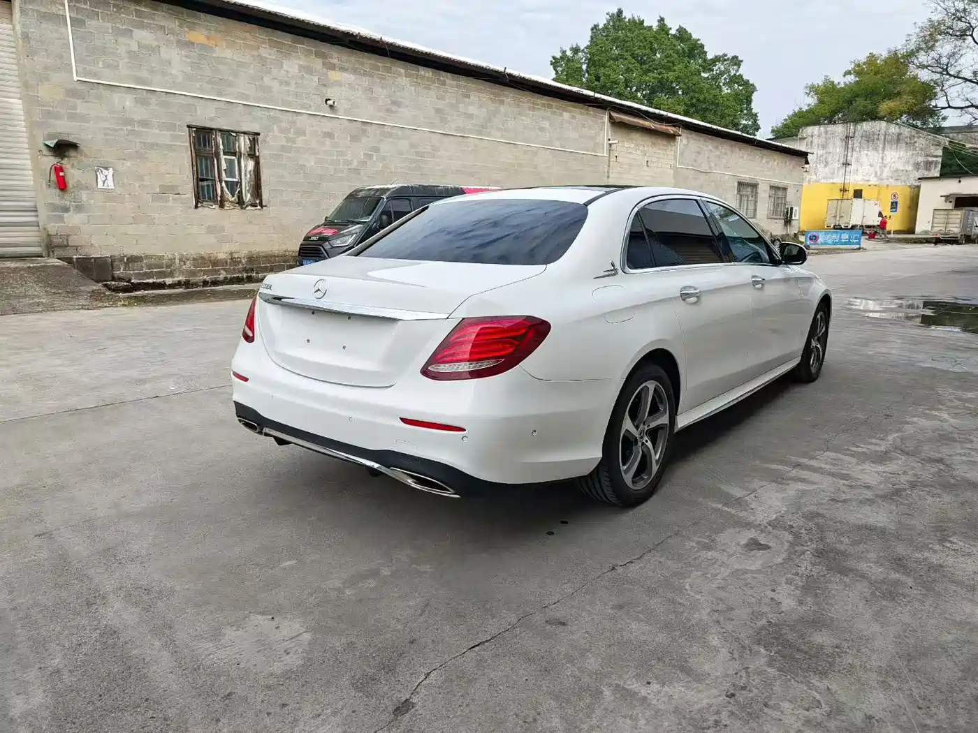Mercedes-Benz E-Class 2017 E 300 L Sport Luxury фото 9