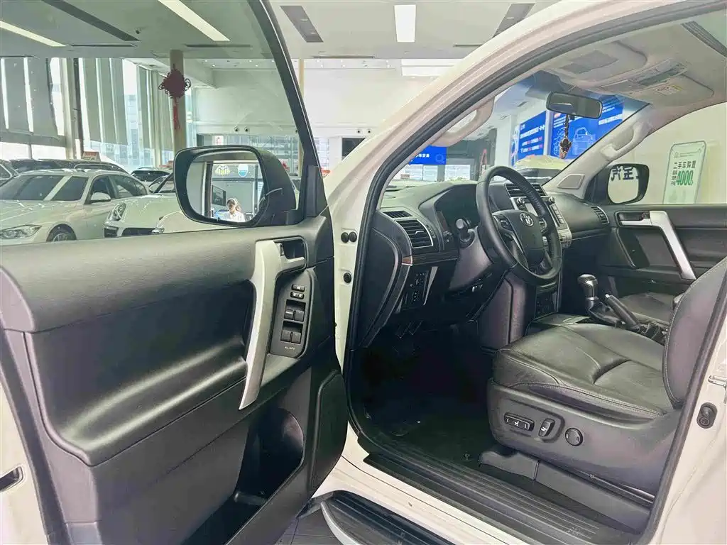 Toyota Prado 2020 2019 3.5L Automatic TX-L Zunxiang Edition with Rear-mounted Spare Tire