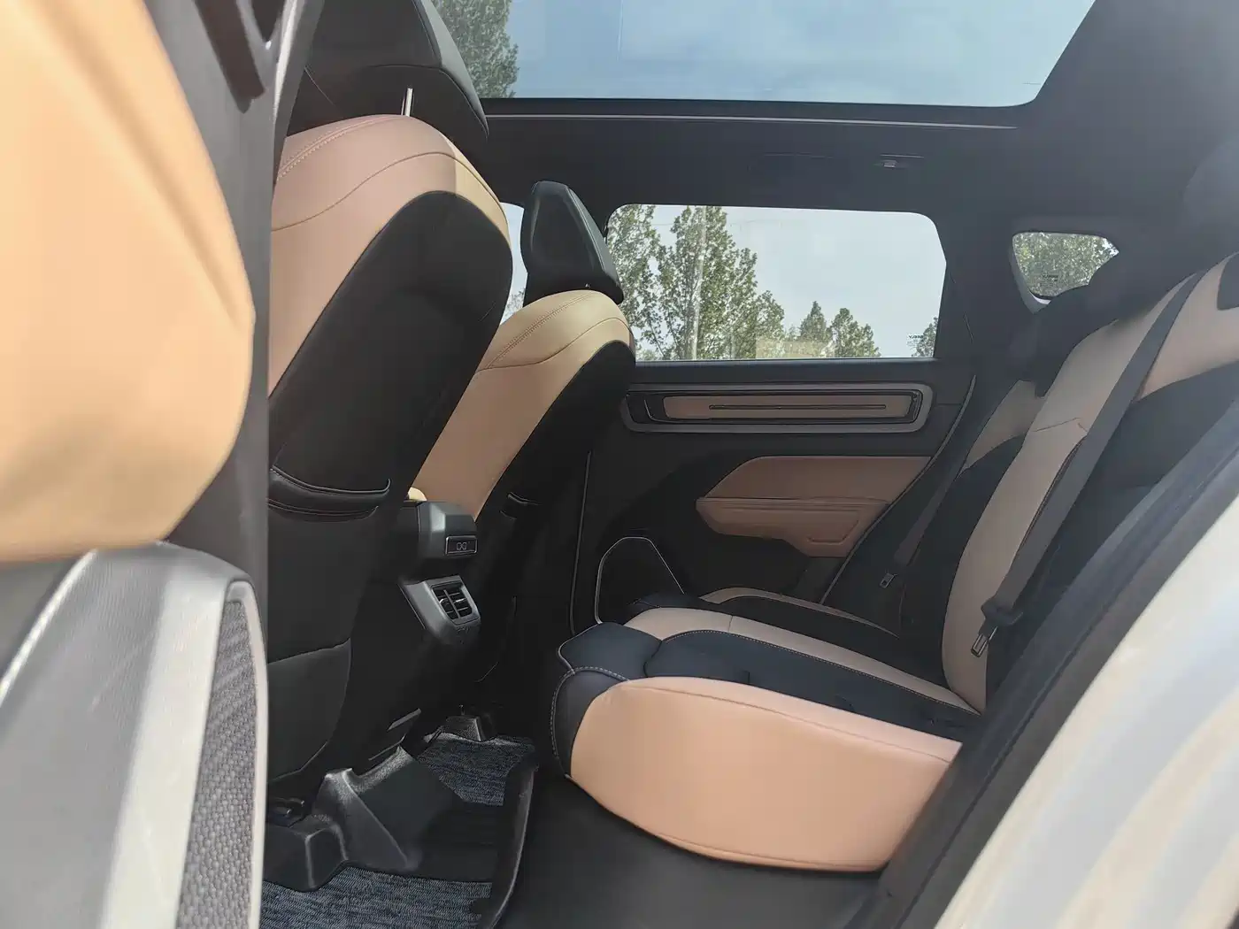 GEELY AUTOMOBILE GEELY ICON