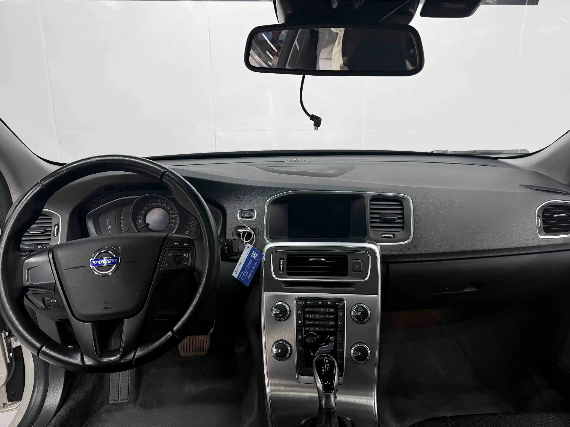 Фото 14 - Volvo S60