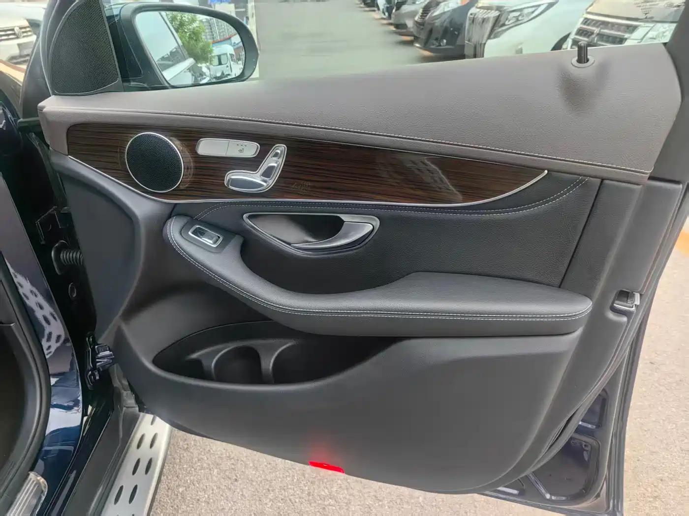 Mercedes-Benz GLC 2018 GLC 260 4MATIC Luxury фото 6
