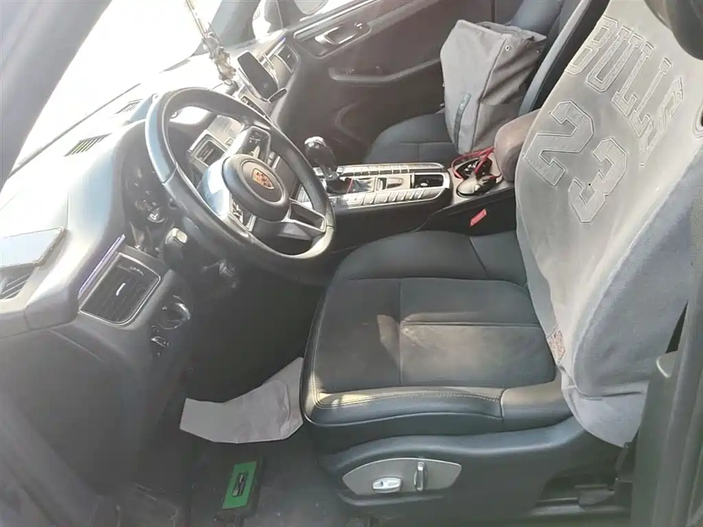 Porsche Macan 2017 Macan 2.0T фото 15