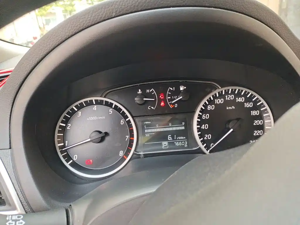 Nissan SYLPHY, миниатюра 12