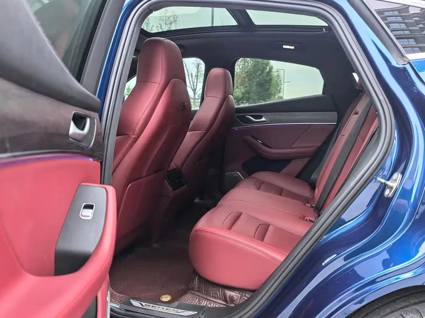 SERES SF5 2021, 4WD Freedom Expedition Edition — автомобиль под заказ из США, фото 5