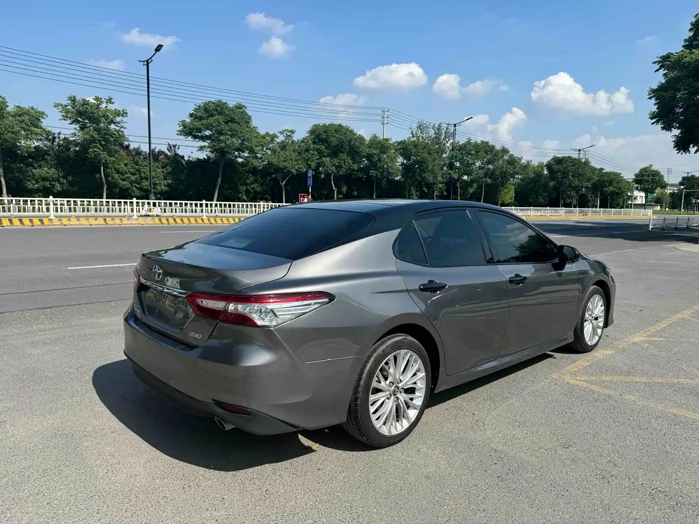 Toyota Camry 2018 2.5G Luxury Edition фото 5