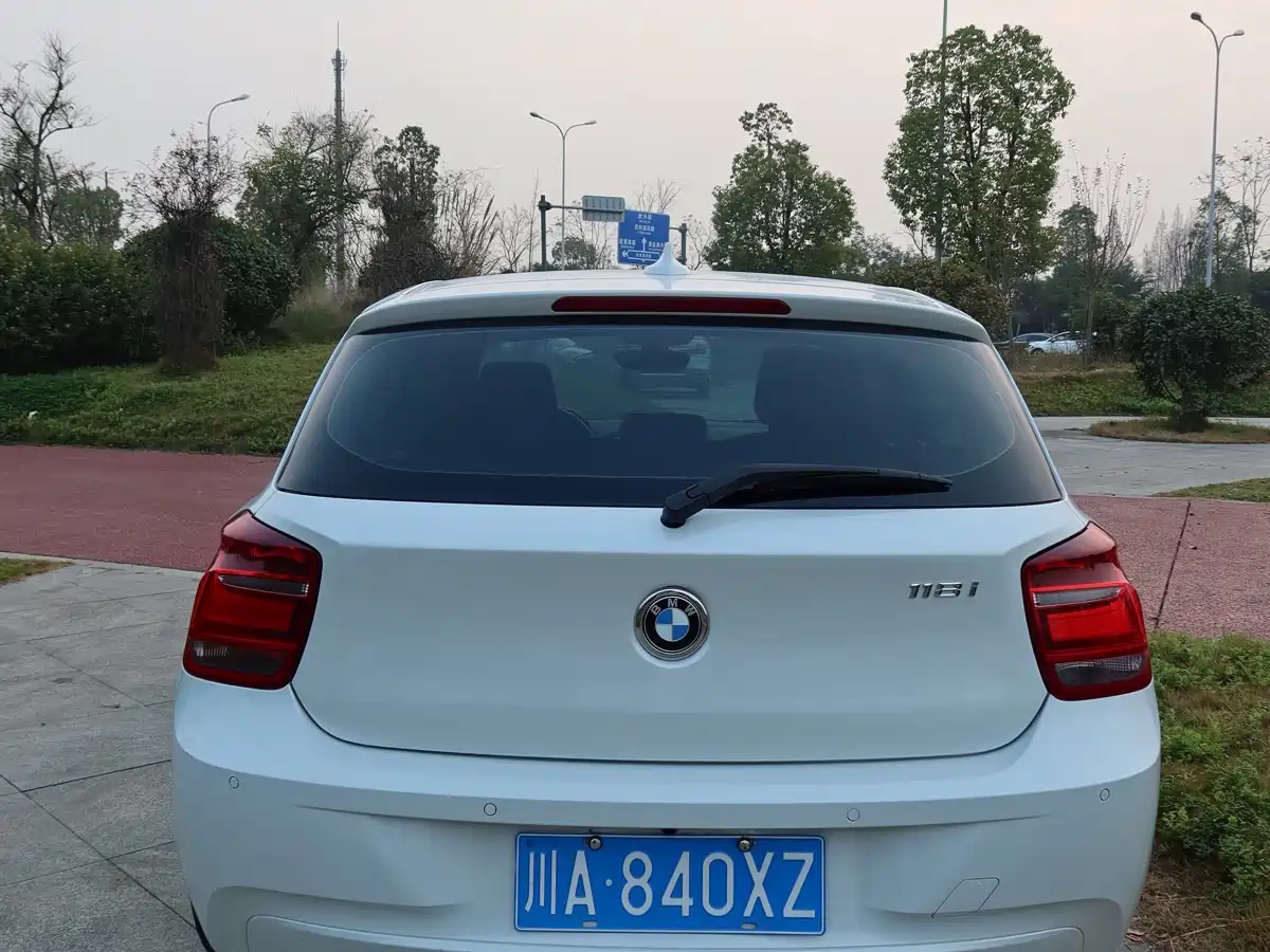 BMW 1 Series (Import) 2013 Facelift 118i Leading Model фото 7