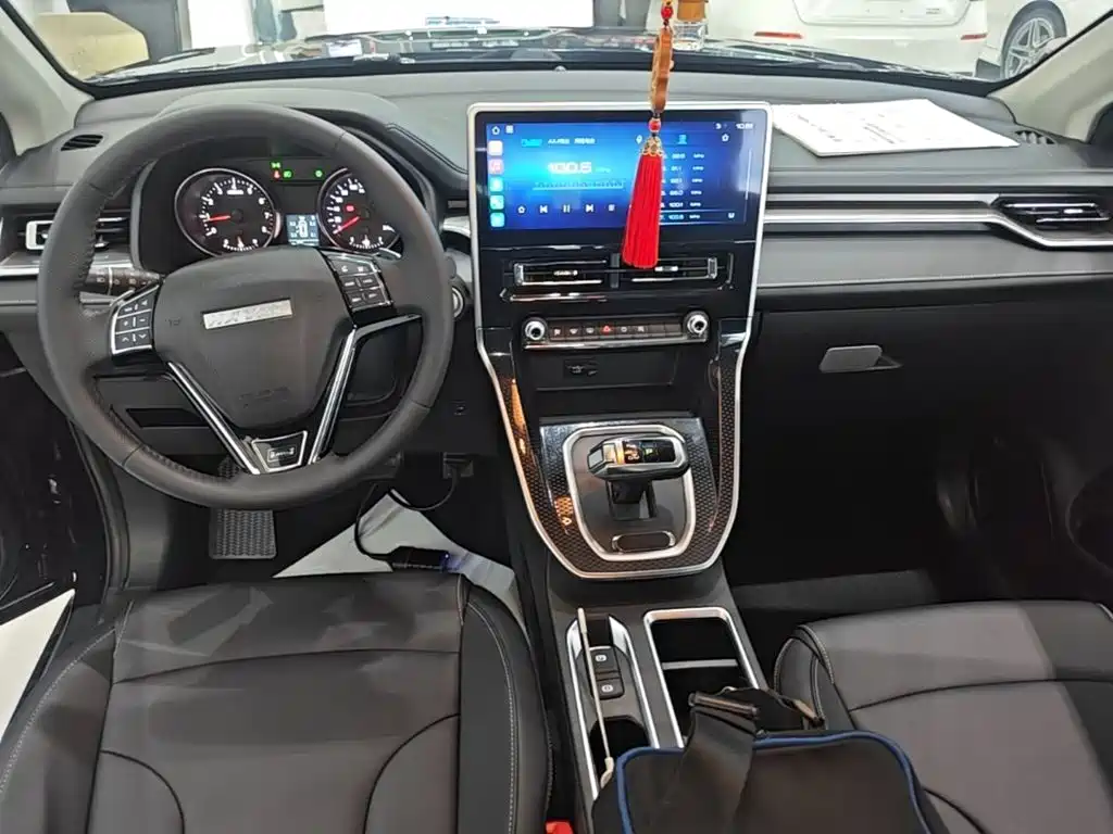 Фото 10 - Haval M6
