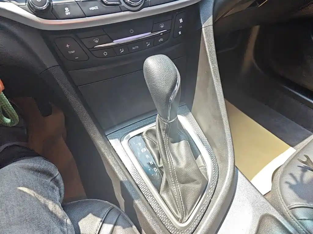Buick Excelle GT 2019 18T Auto Connected Elite China VI фото 14