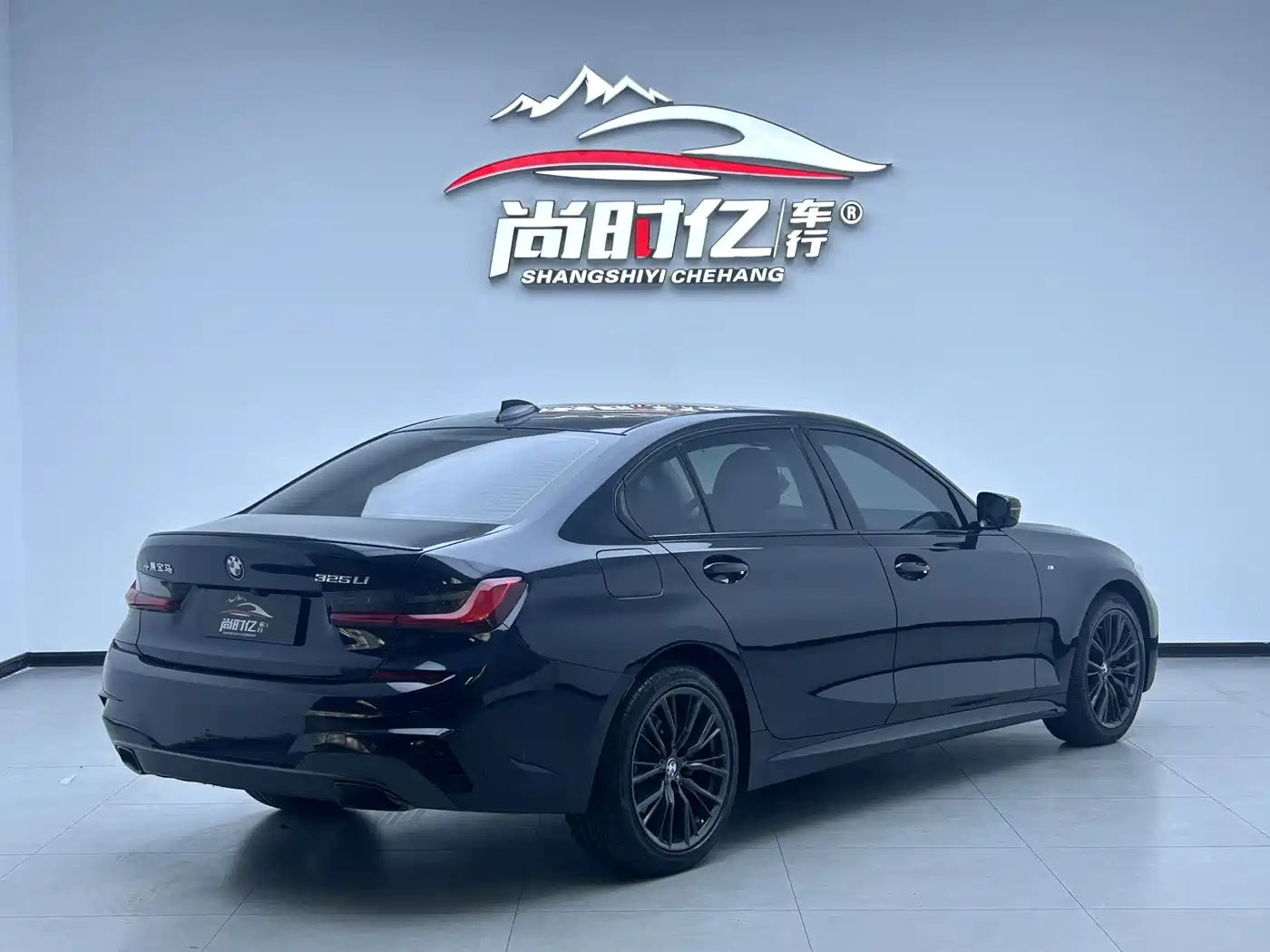 BMW 3 Series 2020 Facelift 325Li M Sport Night Edition фото 7