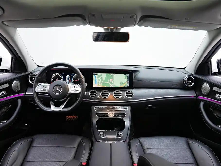 Mercedes-Benz E-Class 2019 E 300 L Sport Fashion фото 10