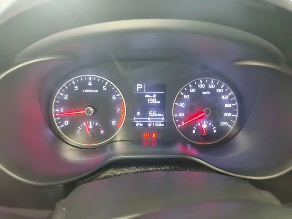 Kia K2 2017 2017 Sedan 1.4L AT GLS
