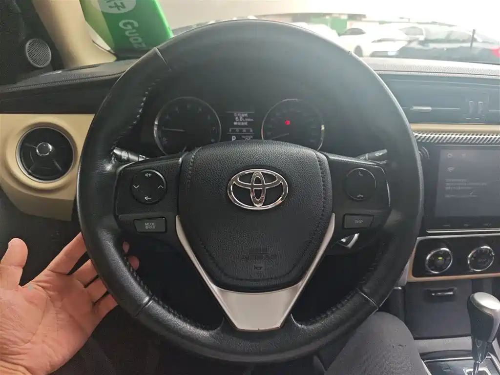 Toyota Corolla 2017 Facelift 1.2T S-CVT GL-i Leather Edition фото 11