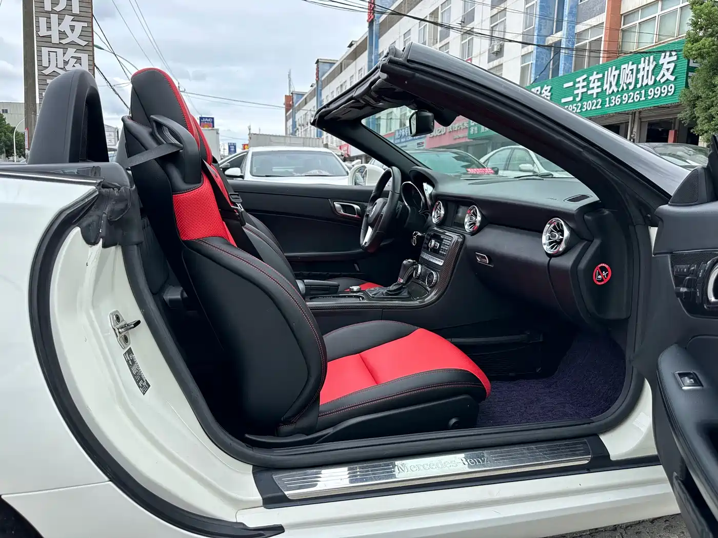 Mercedes-Benz SLK-Class 2012 2011 SLK 200 Luxury Sport