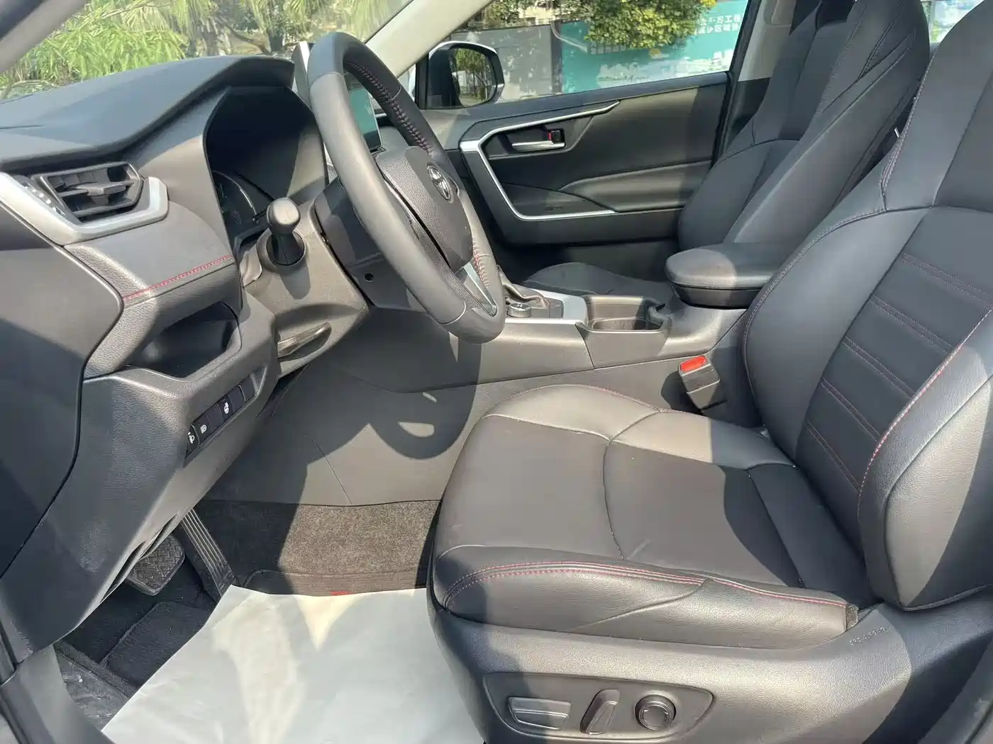 Toyota Wildlander New Energy 2021 High Performance 2.5L 2WD Power Edition фото 8