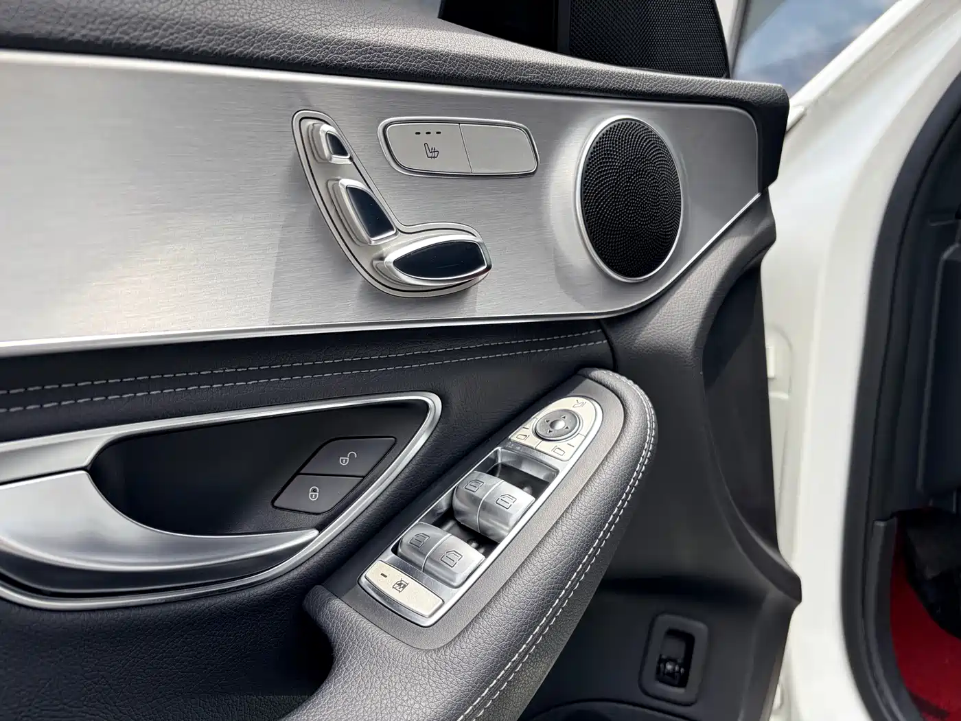 Фото 9 - Mercedes-Benz C-Class