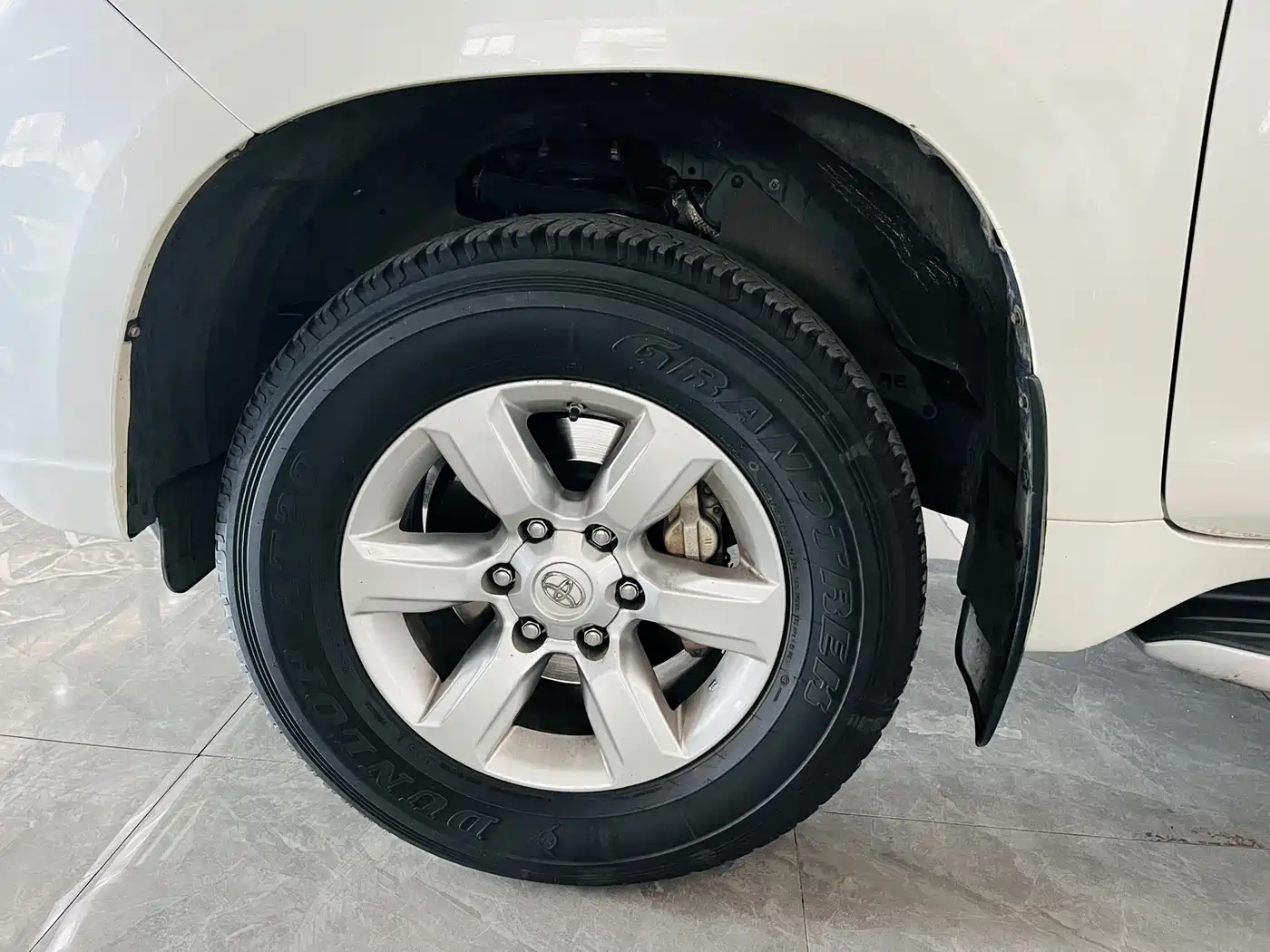 Toyota Prado 2016 3.5L Auto TX-L фото 5