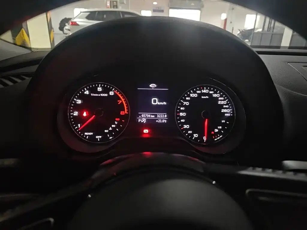 Audi A3 2018 30th Anniversary Sportback 35 TFSI Style фото 12