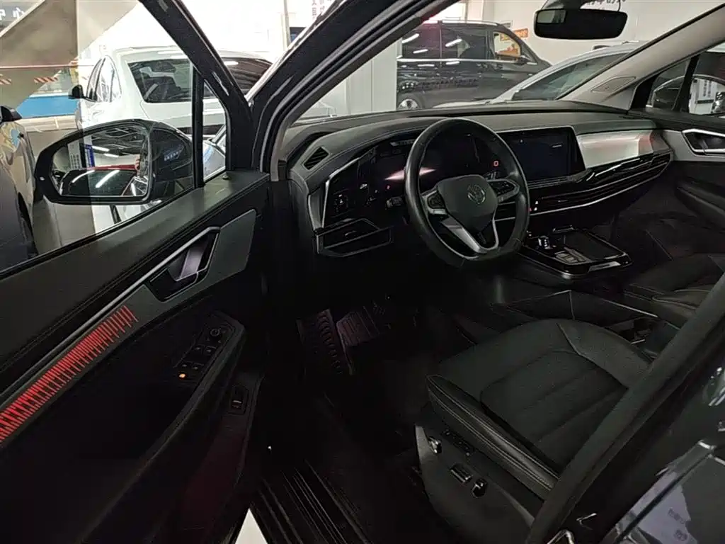 Volkswagen Talagon 2022 380TSI 4WD Luxury Premium Pro Edition 6-seater фото 16
