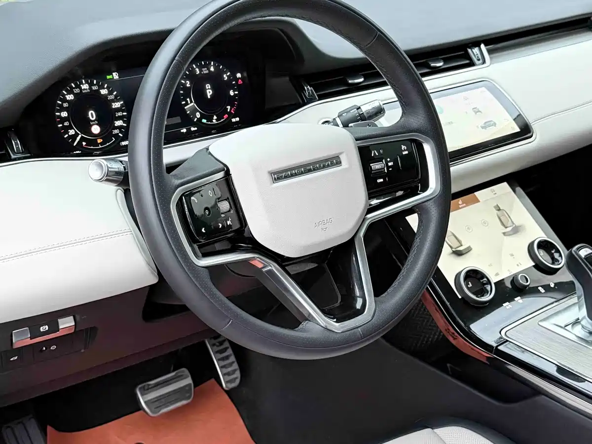 Photo 3 - Land Rover Range Rover Evoque