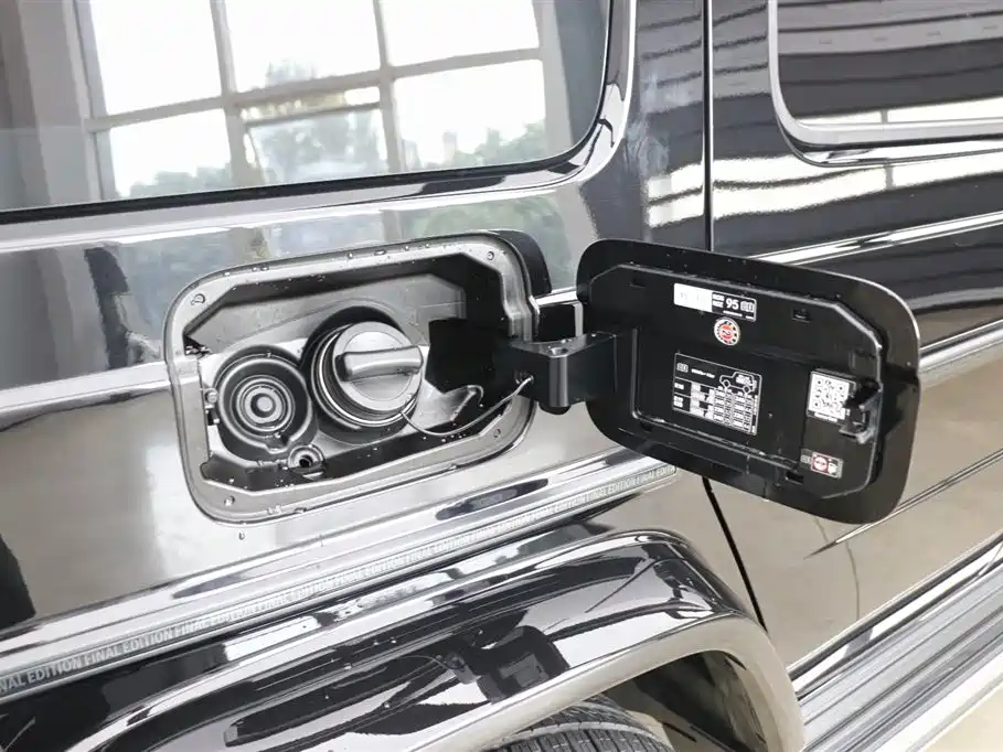 Фото 33 - Mercedes-Benz G-Class