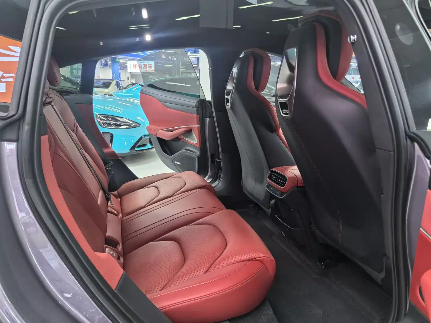 XIAOMI CAR XIAOMI SU7