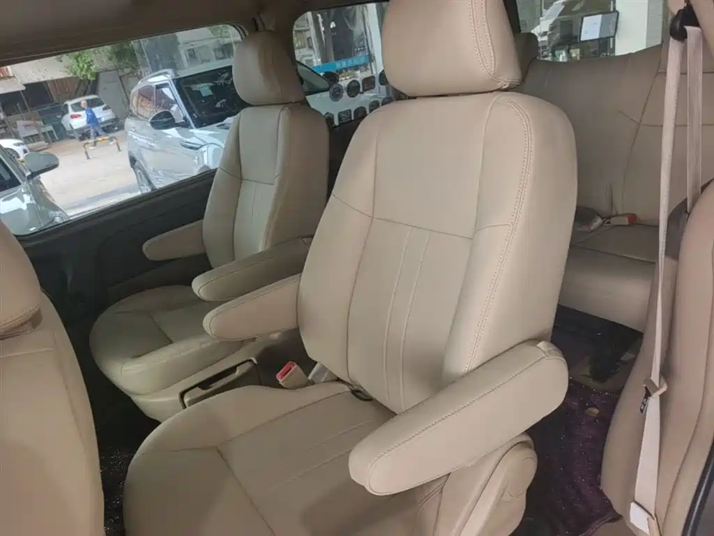 Buick GL8 2013 2.4L Classic фото 17
